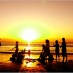 Lombok, : sunset di pantai pangandaran