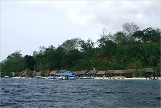 Lampung , Indahnya Pantai Mutun Plus Bonus Pulau Tangkil Lampung : Pulau Tangkil Lampung