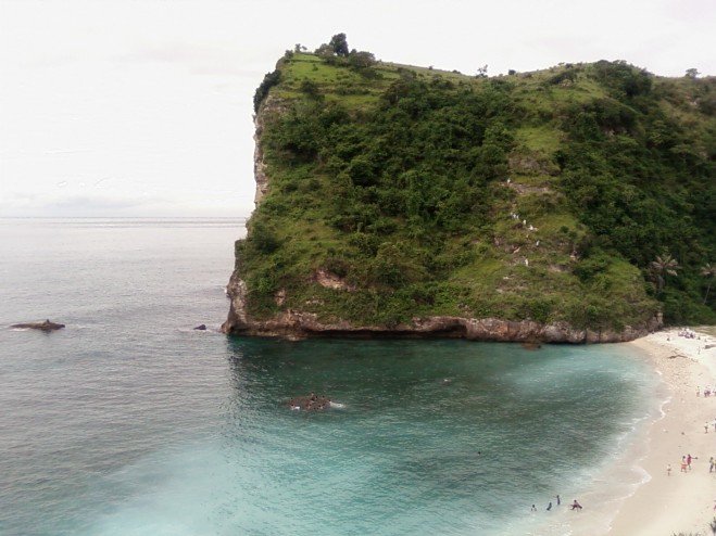 Bali , Pantai Atuh Bali – Pasir Putih yang tersembunyi : Pantai Atuh Abah