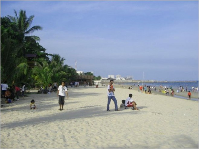 Kalimantan Selatan , Pantai Kemala Balikpapan – Tempat Bersantai di Tengah Kota : Pantai Kemala