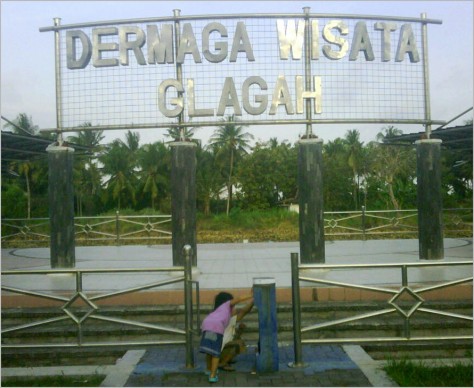 dermaga pantai glagah - DIY Yogyakarta : Pantai Glagah Kulonprogo yang Memukau
