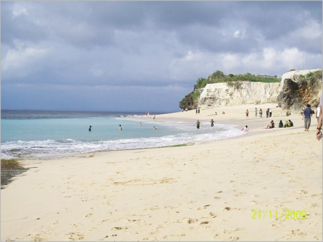 Bali , Pantai Dreamland Pecatu Bali – Keindahan yang Menggoda : Pantai Dreamland Pecatu