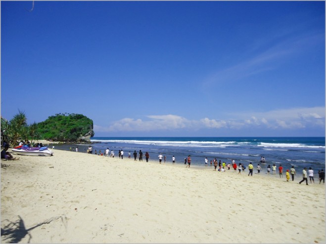 DIY Yogyakarta , Pantai Indrayanti yang Indah : Pantai Indrayanti