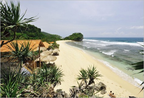 pantai indrayanti dari atas - DIY Yogyakarta : Pantai Indrayanti yang Indah