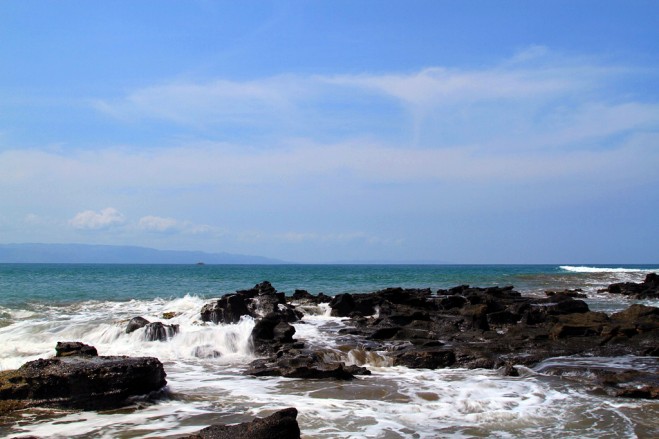 Jawa Barat , Pantai Karang Hawu, Sukabumi – Jawa Barat : Pantai Karang Hawu Karang Batu