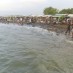 Lampung, : keramaian-pantai-maron-semarang