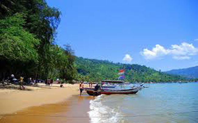 Kalimantan Selatan , Pantai Manggar Segarasari Balikpapan : Pantai Manggar Balikpapan