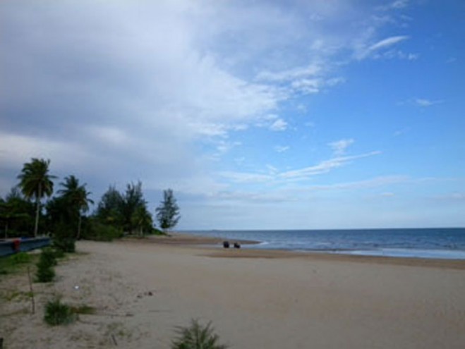 Kalimantan Selatan , Pantai Manggar Segarasari Balikpapan : Pantai Manggar Segarasari