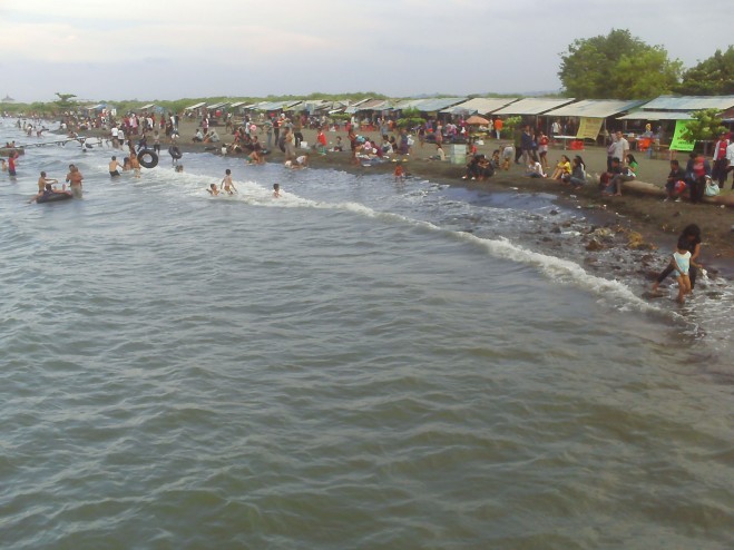 Jawa Tengah , Pantai Maron Semarang : Pantai Maron Di Semarang