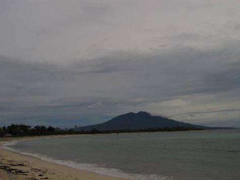 pemandangan di pantai merak belantung - Lampung : Pantai Merak Belantung Kalianda