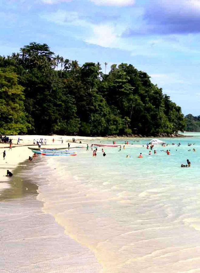 Maluku , Pantai Natsepa Ambon : Pantai Natsepa Ambon