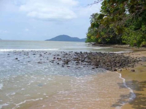 Pantai batu Payung Pontianak 30 - Lombok : Pantai Batu Payung, Bengkayang – Lombok Tengah