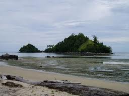 Sulawesi Tengah , Pantai Lalos, Tolitoli – Sulawesi Tengah : Keindahan Panorama Pantai Lalos