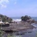 Sulawesi Barat, : bebatuan  pantai batu mejan 