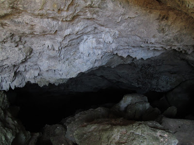 STALAKTIT   gua kristal - Nusa Tenggara : Pantai Tablolong & Gua Kristal, Kupang – NTT