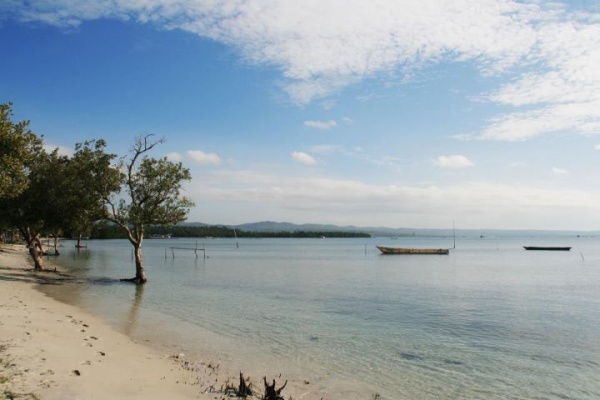 Sulawesi Tenggara , Pantai Nambo, Kendari – Sulawesi Tenggara : Wisata Pantai Nambo Di Kendari