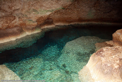 gua kristal   airnya jernih dan tenang - Nusa Tenggara : Pantai Tablolong & Gua Kristal, Kupang – NTT
