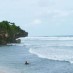 Jawa Barat, : nikmatya berenang di pinggir pantai