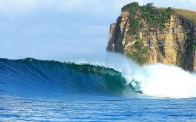 Tips , 7 Pantai Di Indonesia Dengan Ombak Terbaik : Ombak Di Pantai Marosi