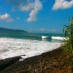 Jawa Barat, : ombak di pantai rajegwesi