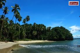 Papua , Pantai Pasir Putih Holtekamp, Jayapura – Papua : pantai holtekamp