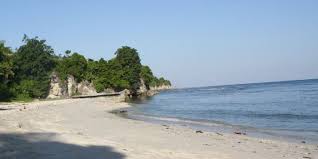 Sulawesi Barat , Pantai Palippis, Polewali Mandar – Sulawesi Barat : pantai palippis
