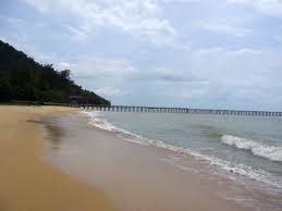 Kalimantan Selatan , Pantai Batu Lima, Tanah Laut, Kalimantan Selatan : pesona pantai batu Lima
