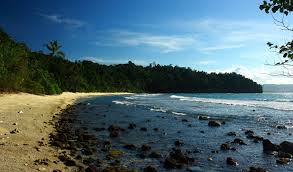 Papua , Pantai Pasir Putih Holtekamp, Jayapura – Papua : Pesona Pantai Holtekamp