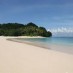 Maluku, : pesona pantai tanjung kasuari