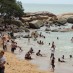 Sulawesi Tenggara, : ramai pengunjung di pantai bajau