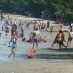 Bangka, : ramai wisatawan di pantai Hamadi