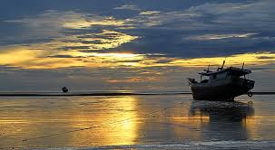 Papua , Pantai Lampu Satu, Merauke – Papua : senja di pantai lmpu satu