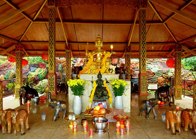 Jawa Barat , Pantai Loji, Sukabumi – Jawa Barat : Budha Four Face Yang Melambangkan Keselamatan, Jodoh , Rejeki, Kesehatan
