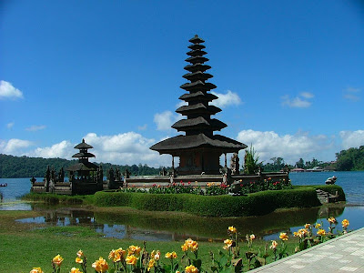 Bali , Pulau Dewata Bali : Danau Bedugul Bali