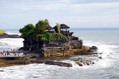 Bali , Pulau Dewata Bali : Keindahan Tanah Lot Bali
