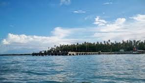 Sumatera Utara , Pantai Sirombu, Nias – Sumatera Utara : Perairan Pantai Sirombu