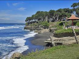 Pesona Pantai Poto Batu - Bali & NTB : Pantai Poto Batu, Sumbawa – NTB