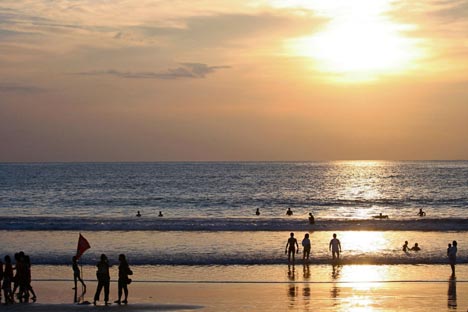 Bali , Pantai indah Masceti, Gianyar – Bali : Sunset Pantai Masceti