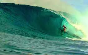 Sumatera Utara , Pantai Lagundri, Nias – Sumatera Utara : Surfing Di Pantai Lagundri