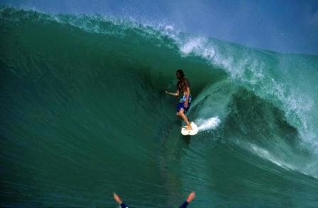 Surfing di Pantai Surga - Bali & NTB : Pantai Surga, Lombok – NTB