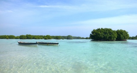 air laut pasir perawan yang jernih - Kep Seribu : Pantai Pasir Perawan, Pulau Pari – Kepulauan Seribu