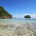 Papua, : air pantai yang masih bersih