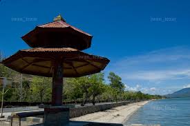 beberapa fasilitas yang ada di pantai kalaki - Bali & NTB : Pantai Kalaki, Sumbawa – NTB
