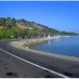 Sulawesi Tenggara, : garis pantai kalaki bersebelahan dengan jalan raya