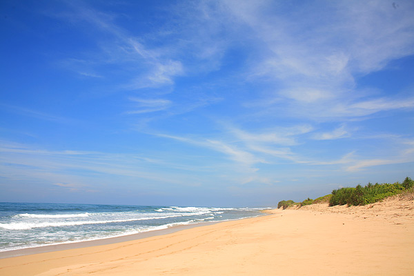 Jawa Barat , Pantai Sayang Heulang, Garut – Jawa Barat : Hamparan Pasir Pantai Sayang Heulang