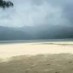 Tips, : hamparan pasir putih di  pantai Mailan Makbon