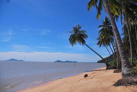 keindahan pantai gosong - Kalimantan Barat : Pantai Gosong, Singkawang – Kalimantan Barat