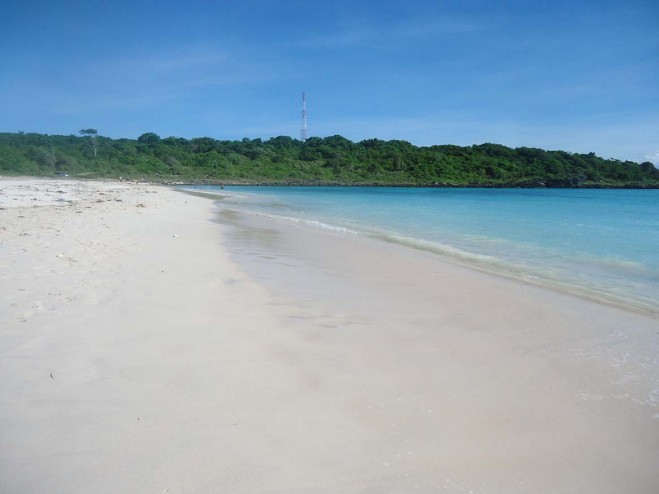 Nusa Tenggara , Pantai Air Cina, Kupang – NTT : Keindahan Pasir Pantai Air Cina
