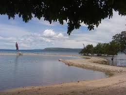 Bali & NTB , Pantai Ai Loang, Sumbawa – NTB : Kolam Untuk Berenang Berbentuk Love