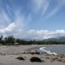 Sulawesi Utara, : panorama pantai Talang Siring